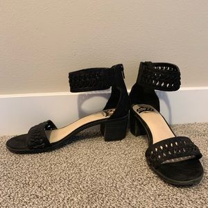Black ankle sandals
